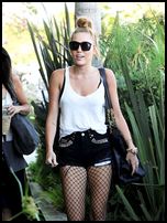 Miley Cyrus Nude Pictures
